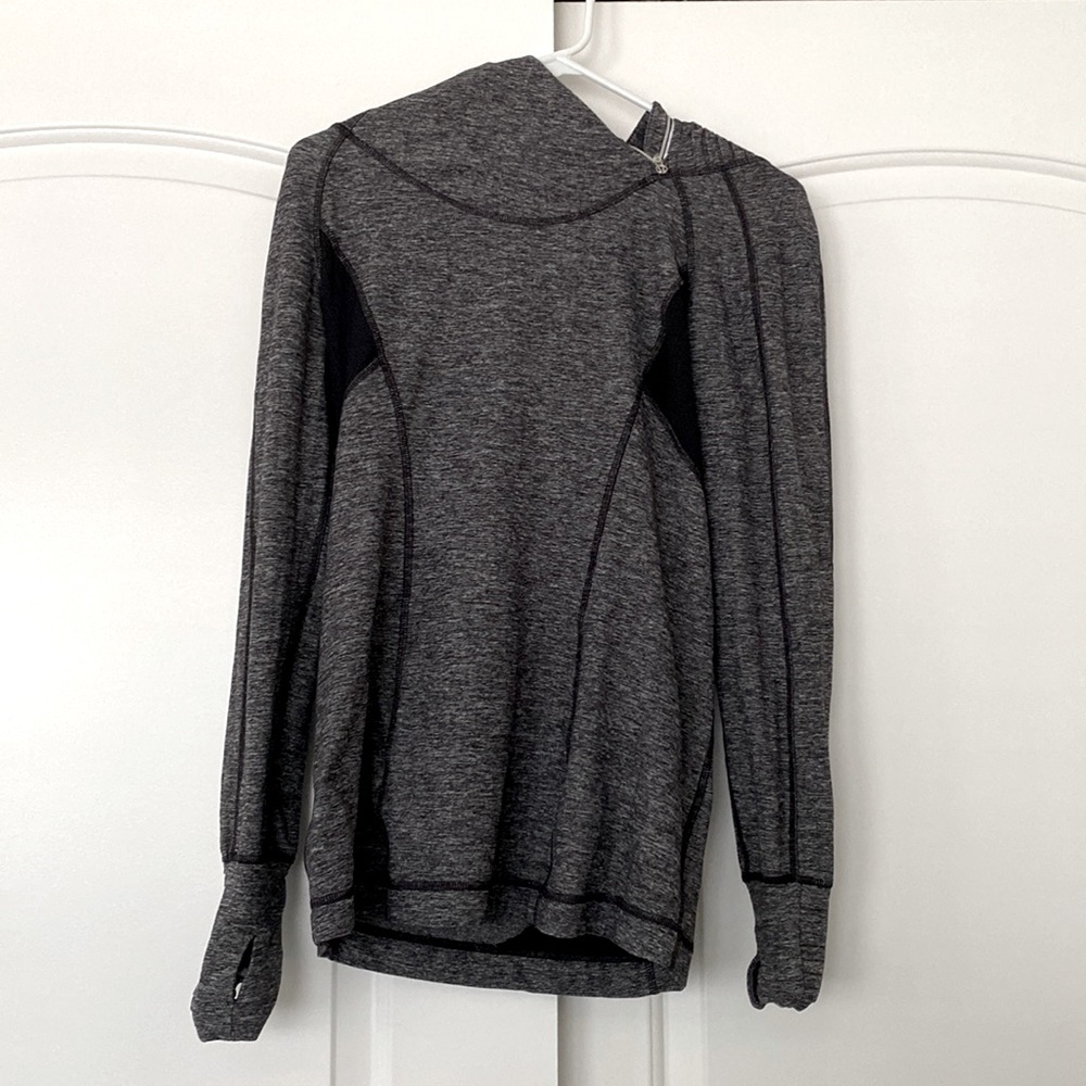 Lululemon athletic pull over with hood